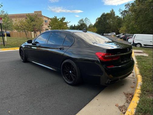 2016 BMW 750 i xDrive