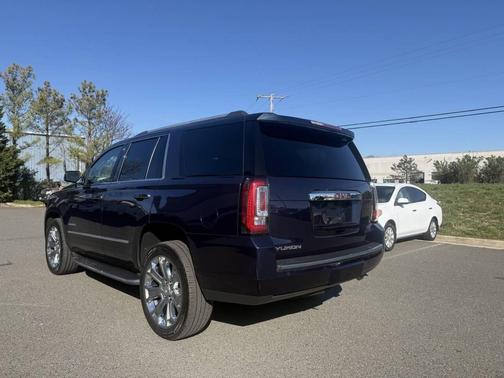 Dark Sapphire Blue Metallic 2017 GMC Yukon Denali