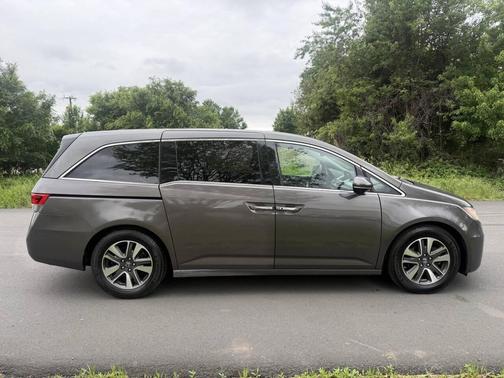 Modern Steel Metallic 2015 Honda Odyssey Touring Elite