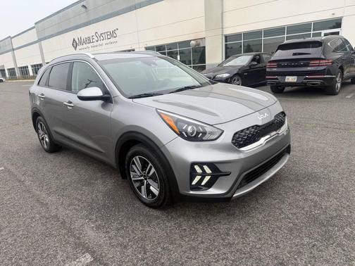 2022 Kia Niro LXS