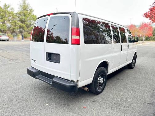 2014 Chevrolet Express 2500 LS