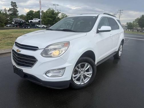 Iridescent Pearl Tricoat 2017 Chevrolet Equinox 1LT