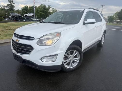 Iridescent Pearl Tricoat 2017 Chevrolet Equinox 1LT