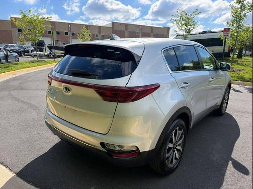 Sparkling Silver 2020 Kia Sportage LX