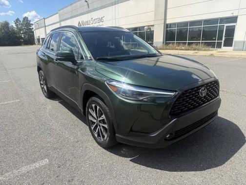 2024 Toyota Corolla Cross XLE