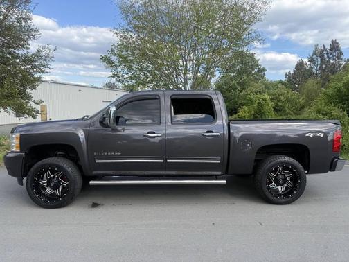 Black 2011 Chevrolet Silverado 1500 LT