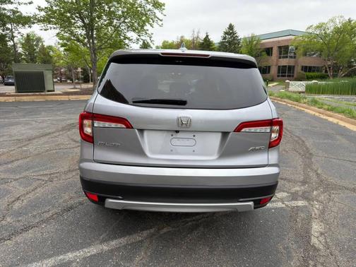 Lunar Silver Metallic 2019 Honda Pilot EX