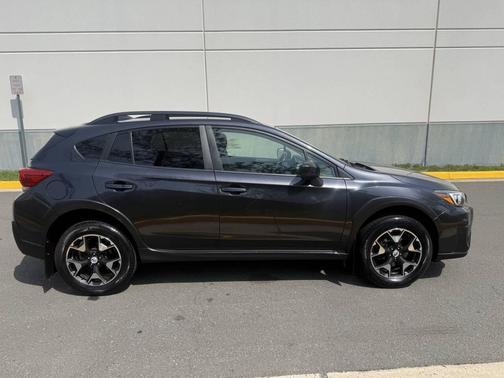 Gray 2018 Subaru Crosstrek 2.0i Premium