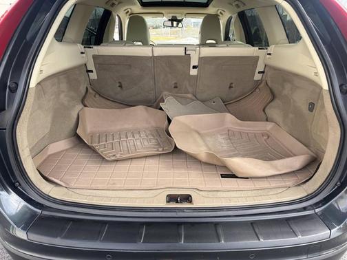 2012 Volvo XC60 T6 R-Design Platinum