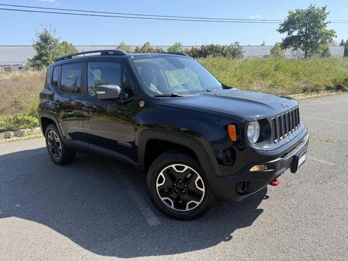 2015 Jeep Renegade Trailhawk
