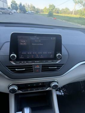 Super Black 2020 Nissan Altima S FWD
