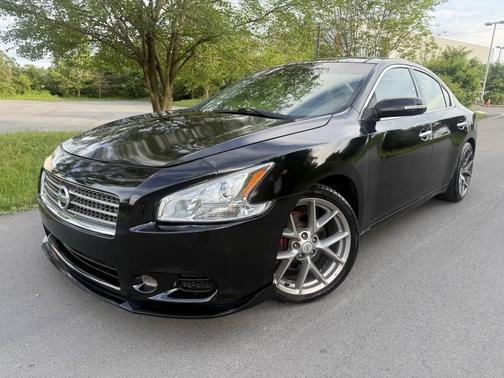 Black 2011 Nissan Maxima SV
