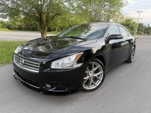 Black 2011 Nissan Maxima SV