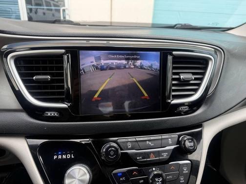 Granite Crystal Metallic Clearcoat 2020 Chrysler Pacifica Touring-L Plus