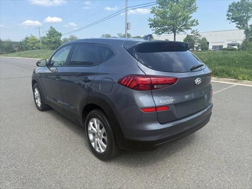 2021 Hyundai TUCSON SE