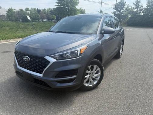 2021 Hyundai TUCSON SE