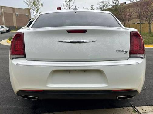 2015 Chrysler 300 S