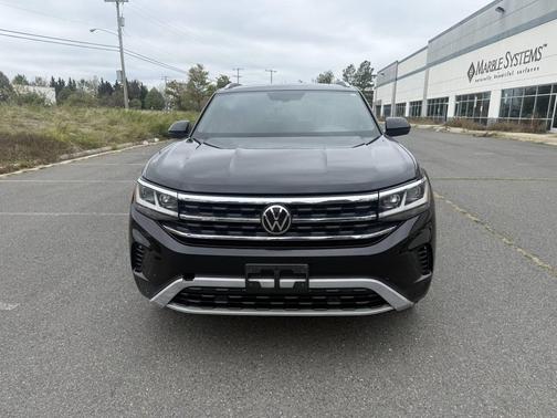 2020 Volkswagen Atlas Cross Sport 3.6L V6 SE w/Technology R-Line