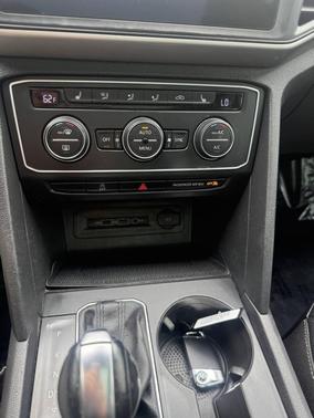 2020 Volkswagen Atlas Cross Sport 3.6L V6 SE w/Technology R-Line