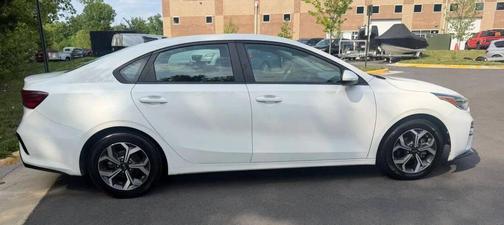 Clear White 2021 Kia Forte LXS