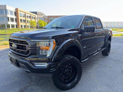 Agate Black Metallic 2023 Ford F-150 XLT