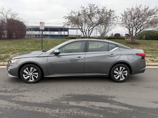 2020 Nissan Altima S FWD