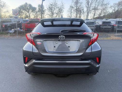2021 Toyota C-HR LE