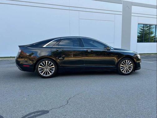 2017 Lincoln MKZ Base