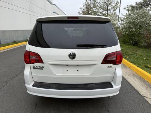 2009 Volkswagen Routan SEL