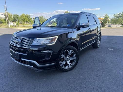Shadow Black 2018 Ford Explorer Platinum