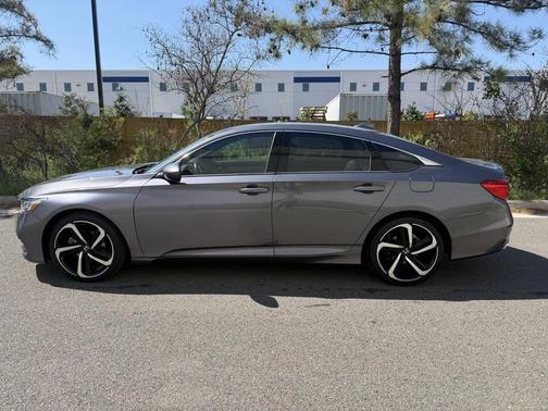 Modern Steel Metallic 2018 Honda Accord Sport