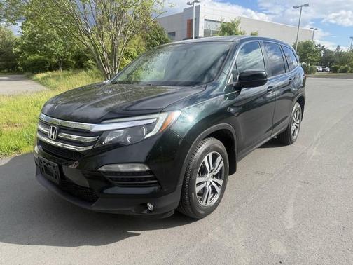 Modern Steel Metallic 2017 Honda Pilot EX-L