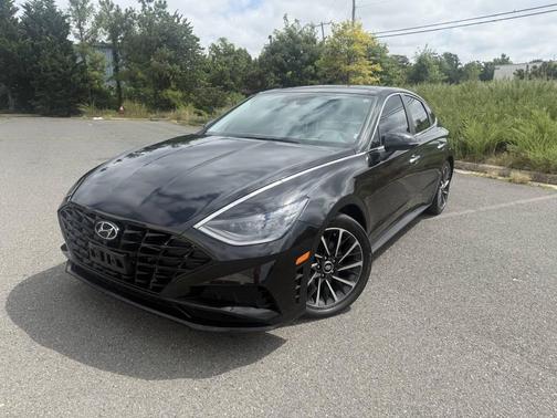 2022 Hyundai SONATA Limited