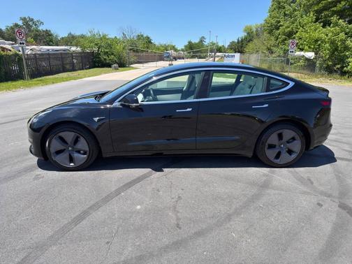 Solid Black 2020 Tesla Model 3 Standard Range Plus