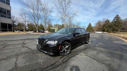 2021 Chrysler 300 Touring