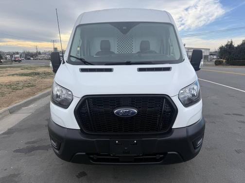 2022 Ford Transit-250 Base