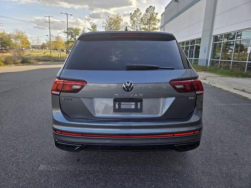 2022 Volkswagen Tiguan 2.0T SE R-Line Black 4MOTION