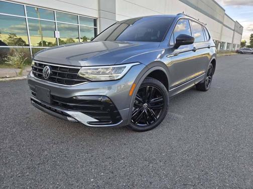 2022 Volkswagen Tiguan 2.0T SE R-Line Black 4MOTION