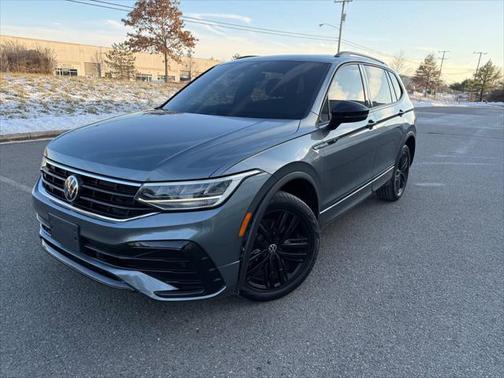 2022 Volkswagen Tiguan 2.0T SE R-Line Black 4MOTION