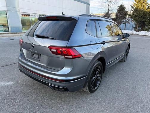 2022 Volkswagen Tiguan 2.0T SE R-Line Black 4MOTION