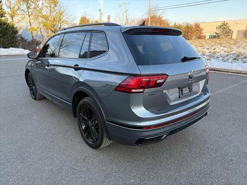 2022 Volkswagen Tiguan 2.0T SE R-Line Black 4MOTION