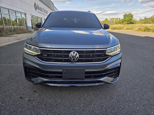 2022 Volkswagen Tiguan 2.0T SE R-Line Black 4MOTION