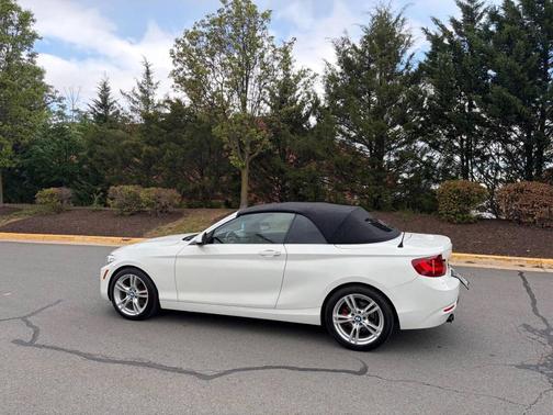 White 2016 BMW 228 228i 2dr Convertible SULEV