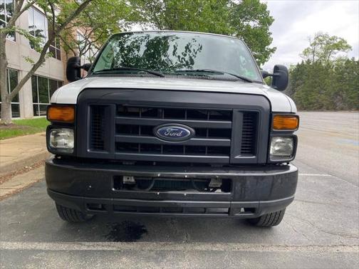 2013 Ford E350 Super Duty Cargo