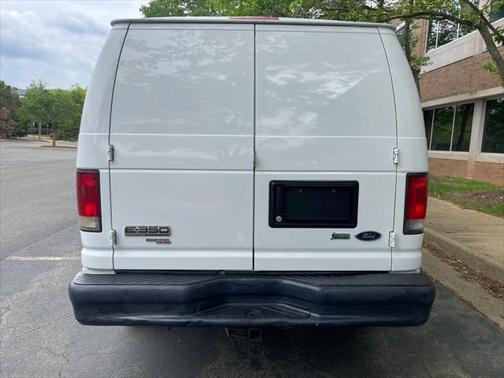 2013 Ford E350 Super Duty Cargo
