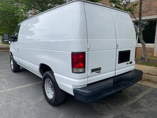 2013 Ford E350 Super Duty Cargo