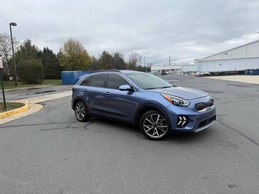 2022 Kia Niro Touring SE