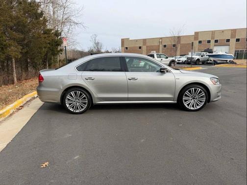2014 Volkswagen Passat 1.8T Auto Sport