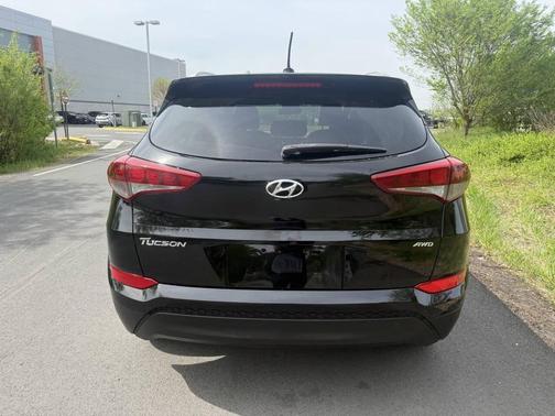 Ash Black 2016 Hyundai TUCSON SE