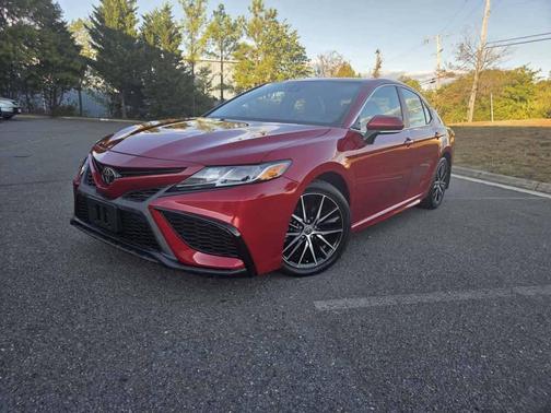 2022 Toyota Camry SE